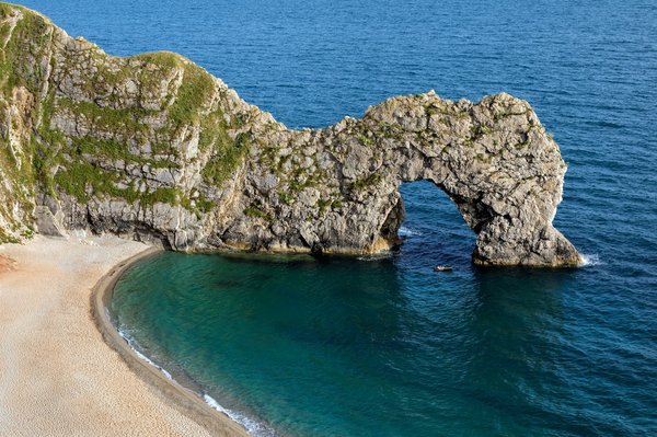 How to plan a photography expedition to the stunning coastal cliffs of Dorset?