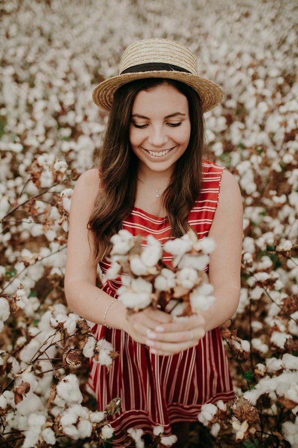 Which coastal paths in Cornwall are best for scenic photography?